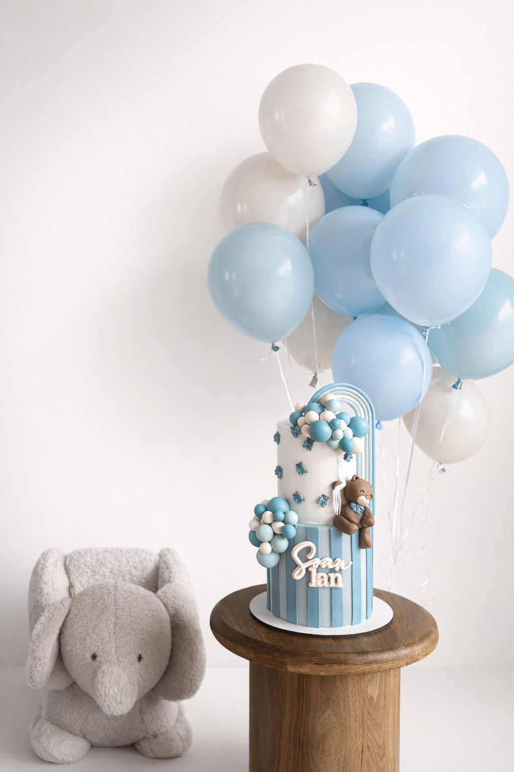 Gesichtsaufsatz – Vorname ist AGE