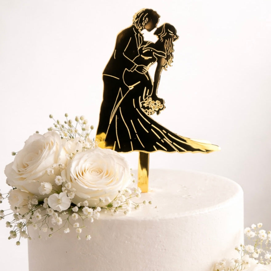 Topper de Mariage Personnalisé – Silhouette d’Amour sur Mesure