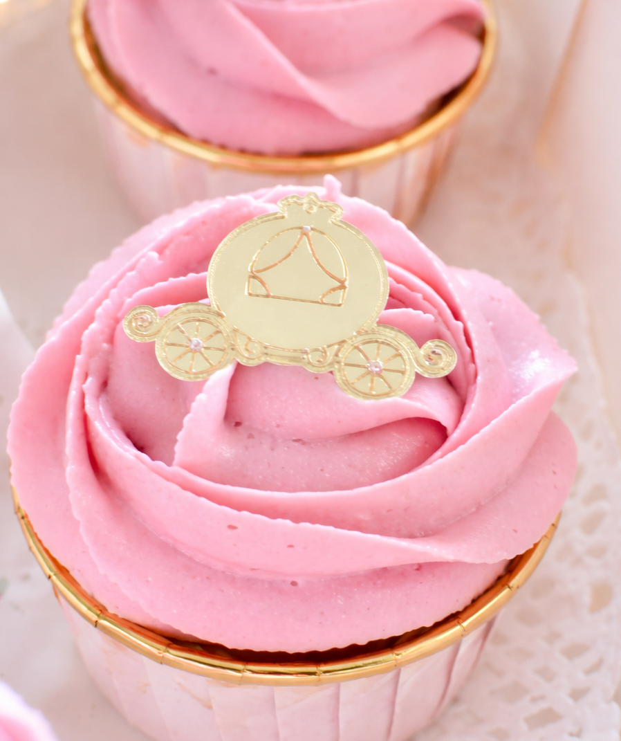 10 Carriage Cupcake Toppers